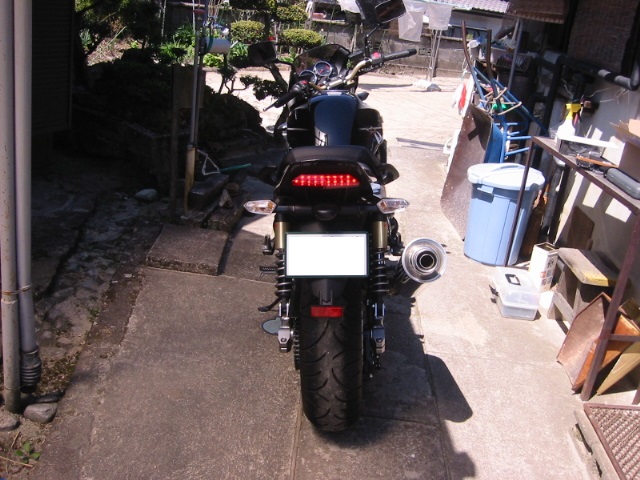 ＺＲＸ１２００ ＤＡＥＧ テールランプ交換